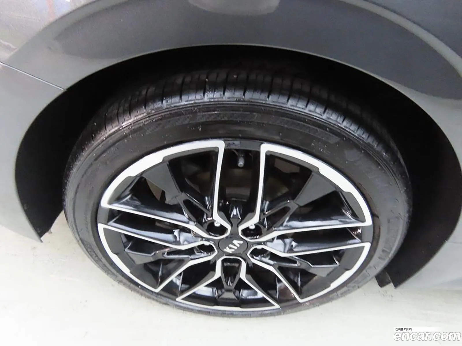 Kia K5 2019 — 8