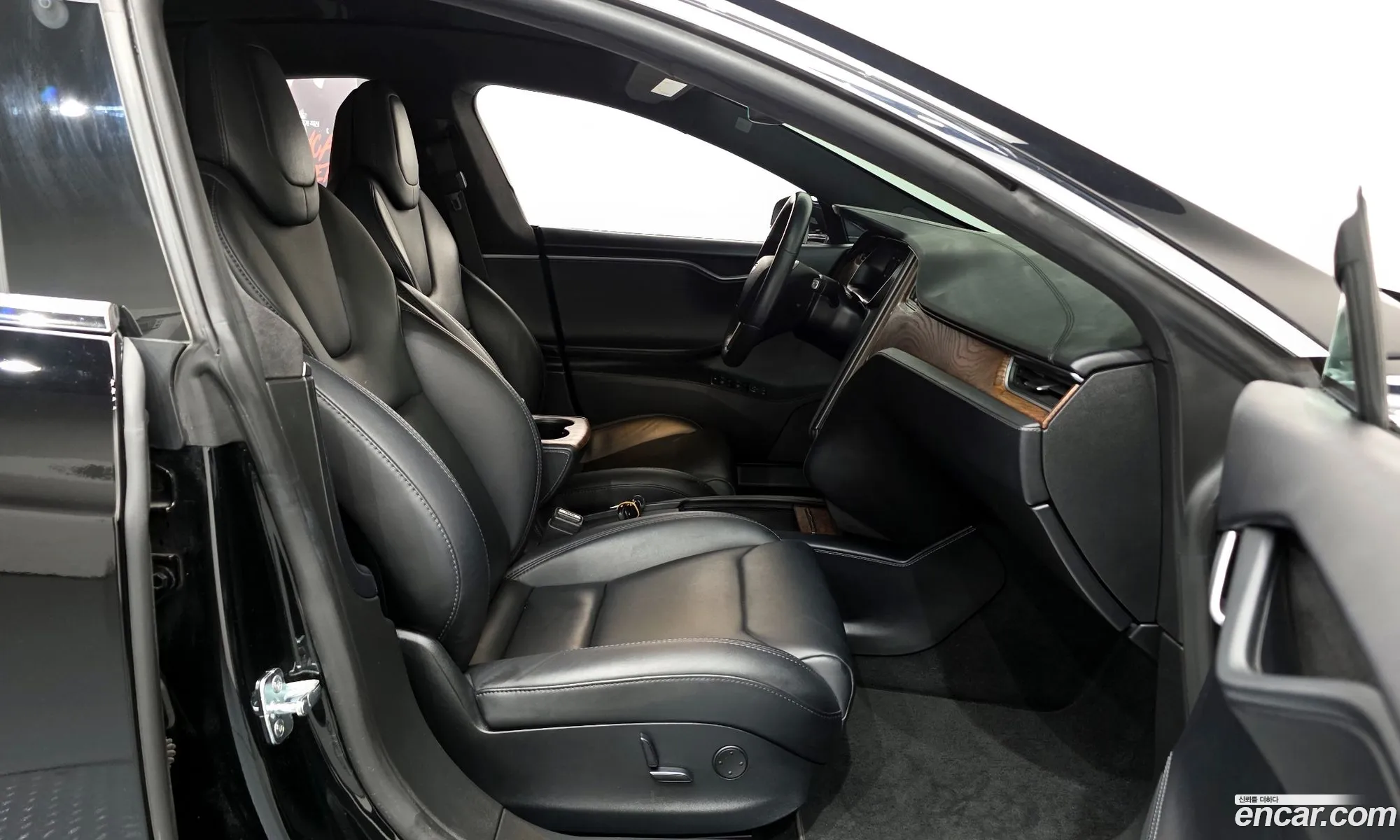 Tesla Model S 2019 5YJSA1E21KF313097 — 6