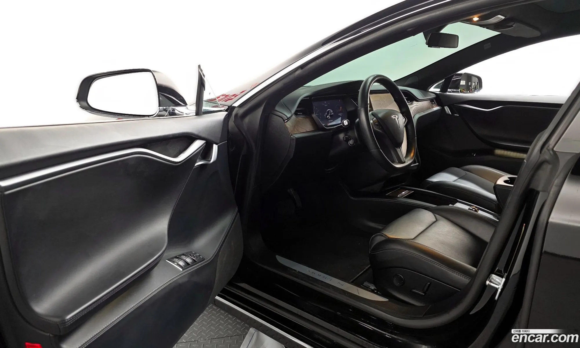 Tesla Model S 2019 5YJSA1E21KF313097 — 12