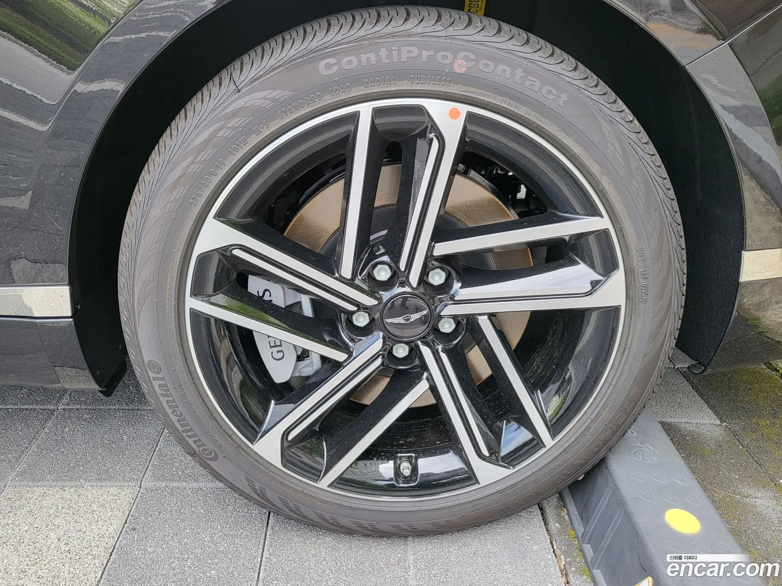 Genesis G80 2025 — 19