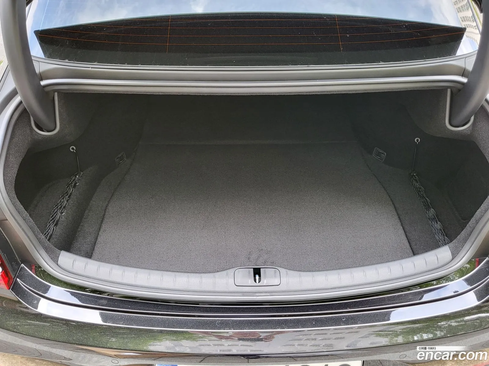 Genesis G80 2025 — 2