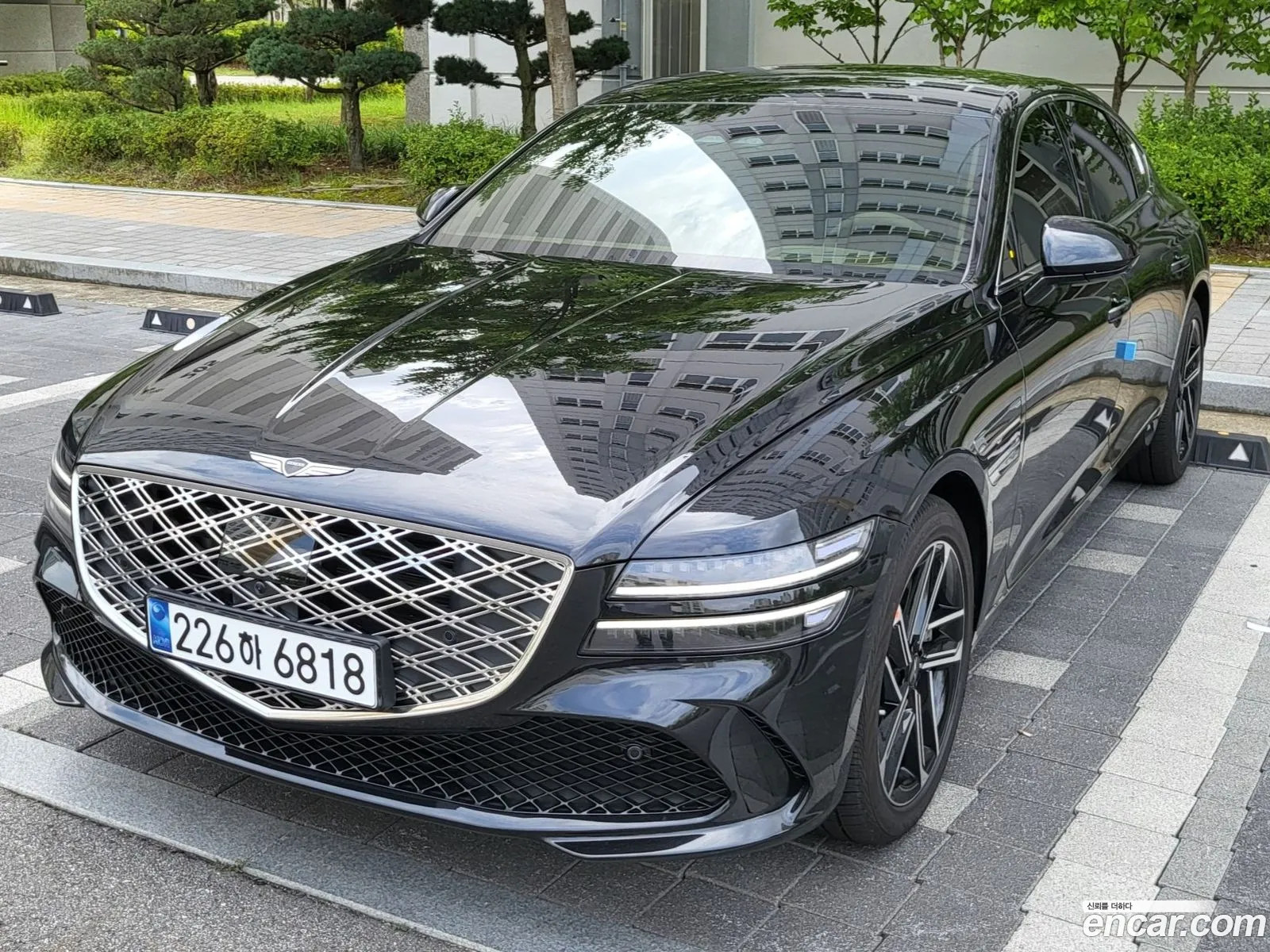 Genesis G80 2025 — 18