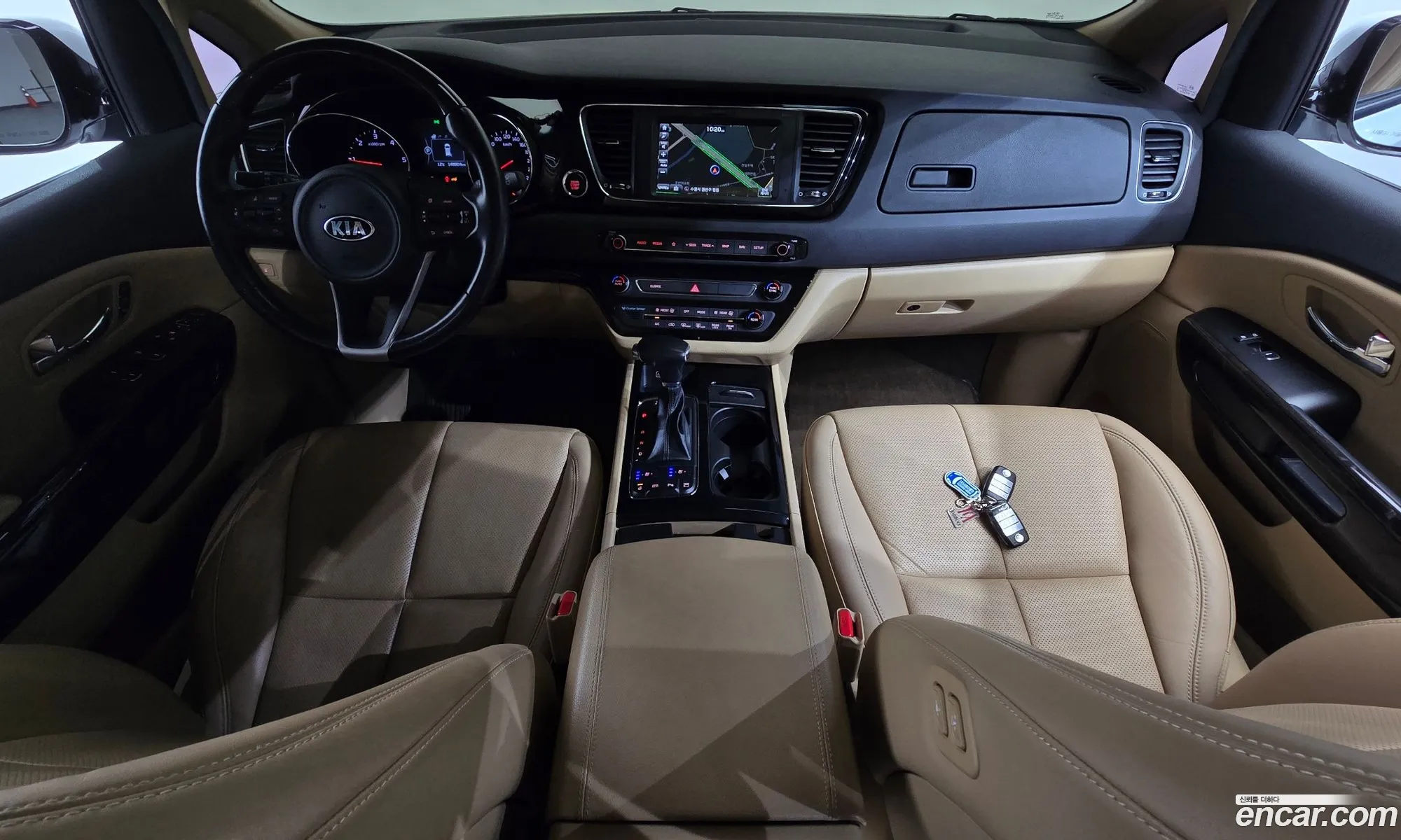 Kia Carnival 2017 — 2