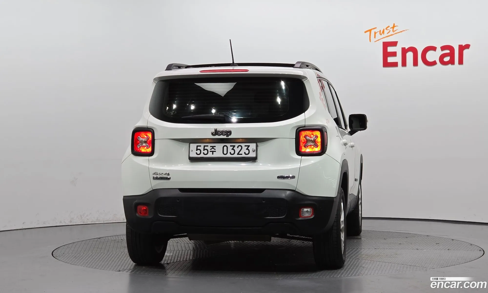 Jeep Renegade 2016 1C4BU0000GPD43942 — 18