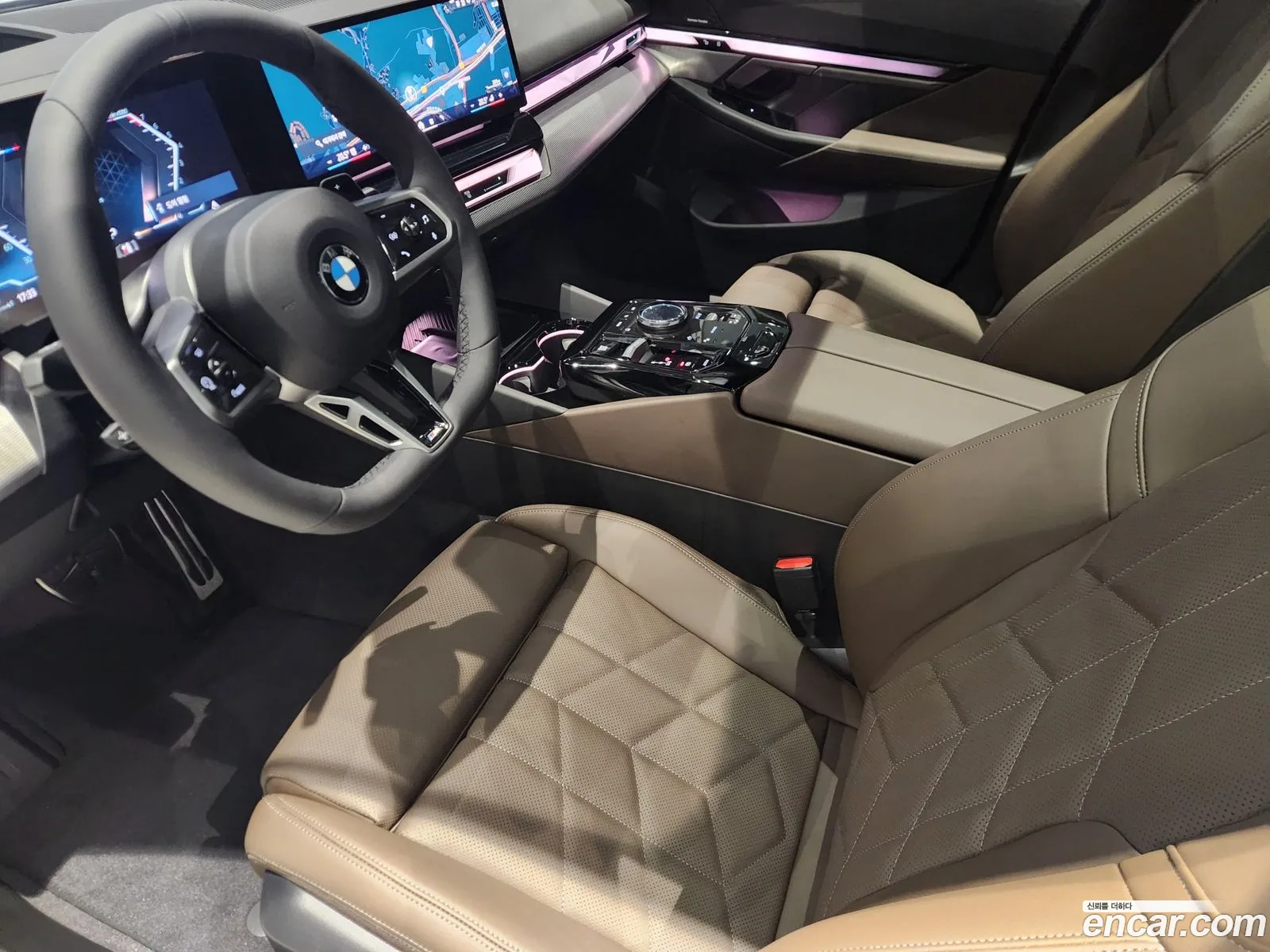 BMW 5 Series 2025 — 13
