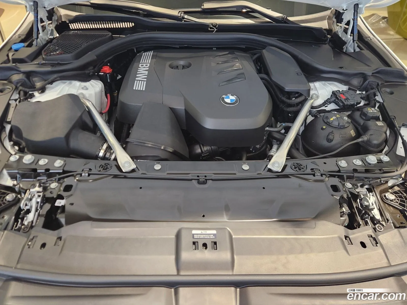 BMW 5 Series 2025 — 16