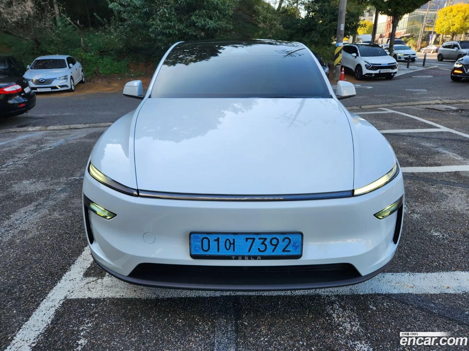 Tesla Model Y 2025 — 7