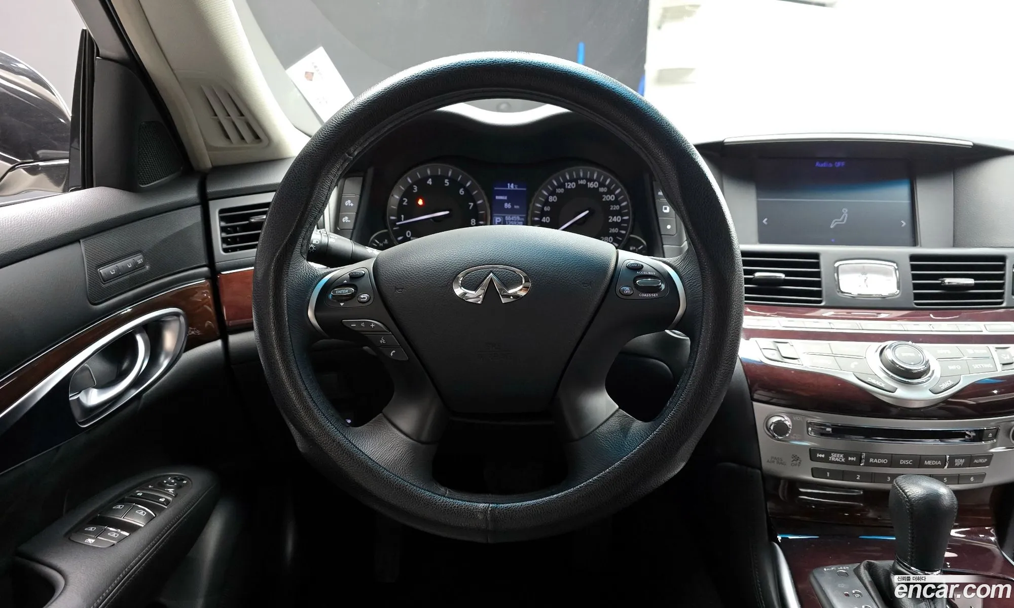 Infiniti Q70 2019 JNKBY11F0KM260001 — 8