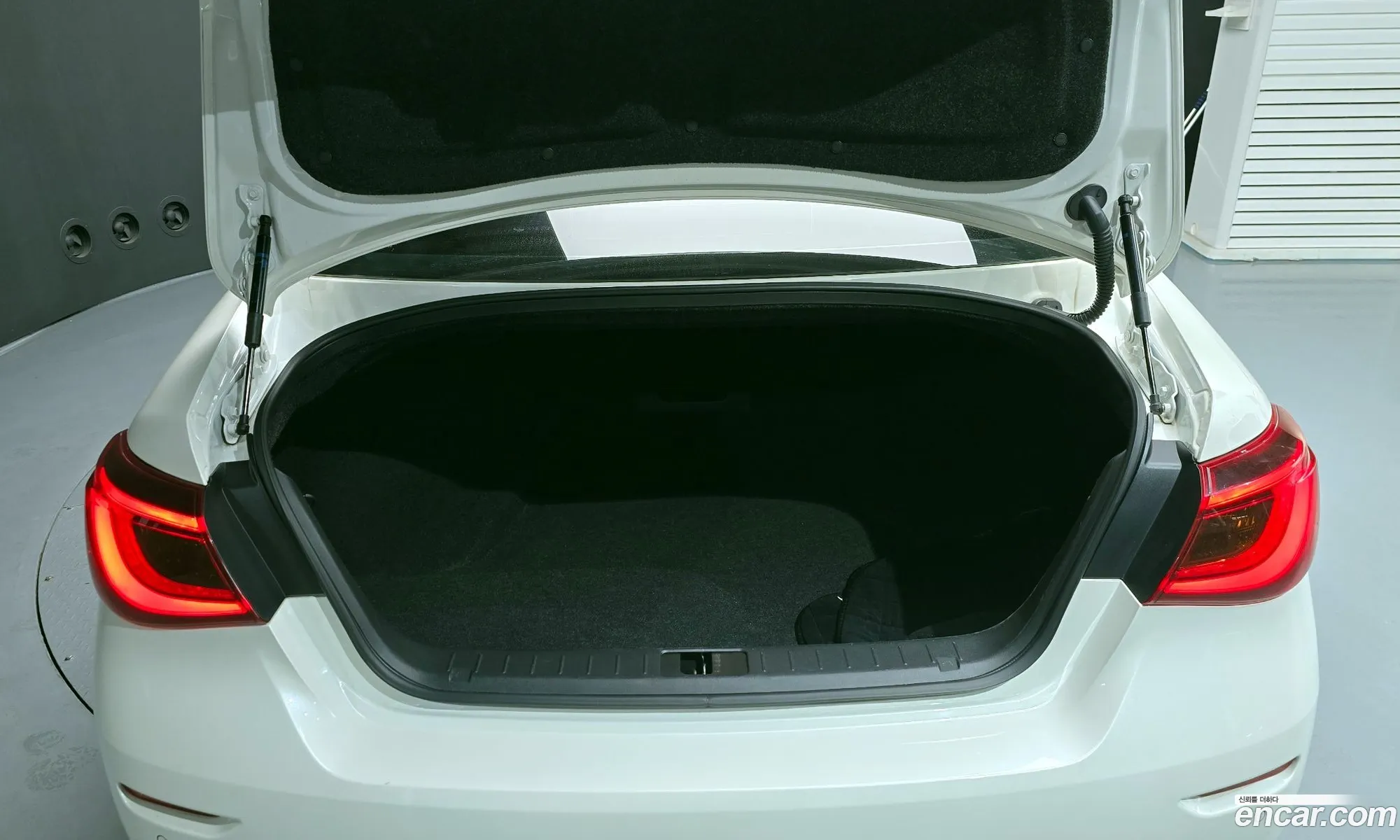 Infiniti Q70