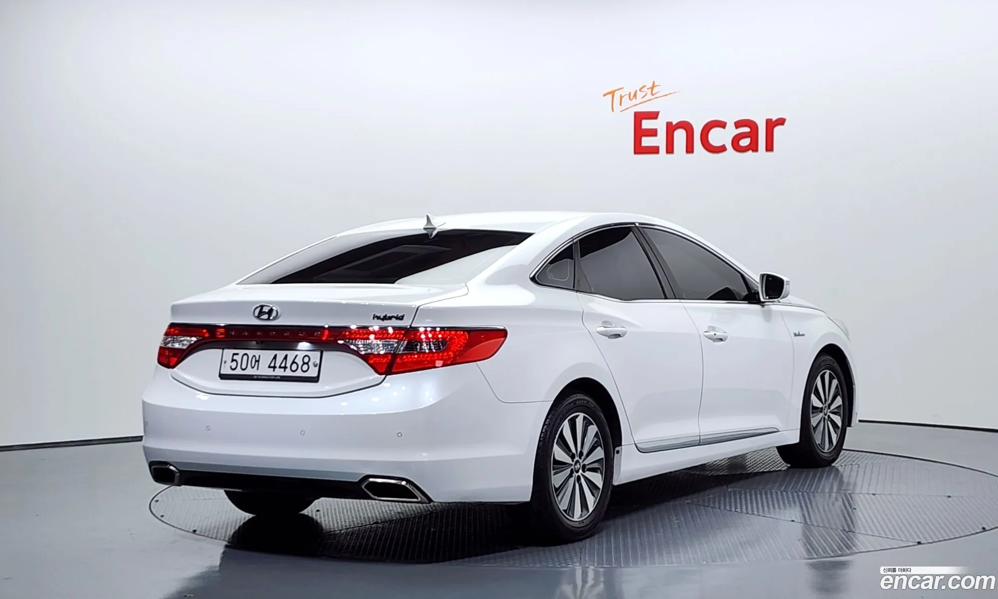 Hyundai Grandeur HG Hybrid 2015 — 15