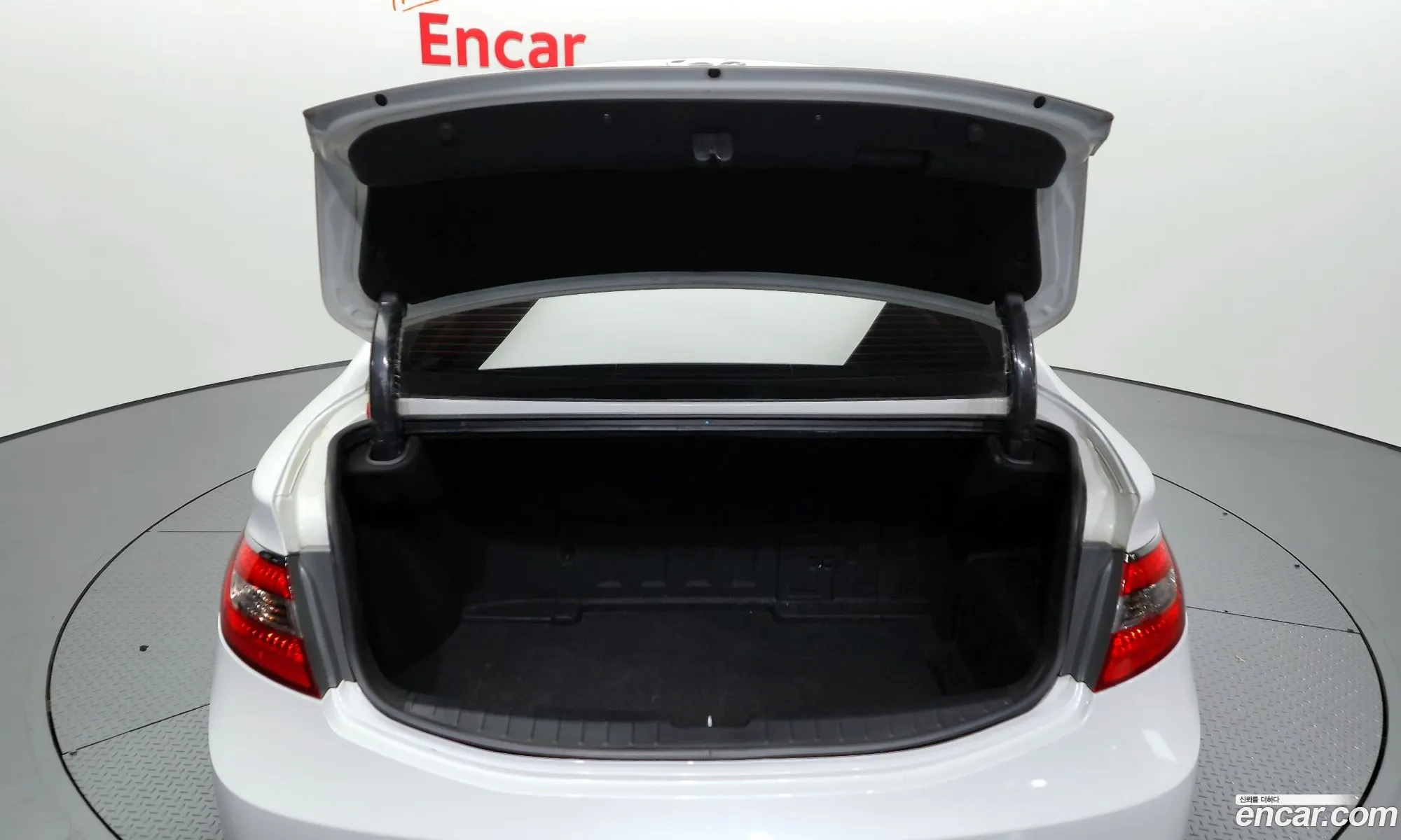 Hyundai Grandeur HG Hybrid 2015 — 7