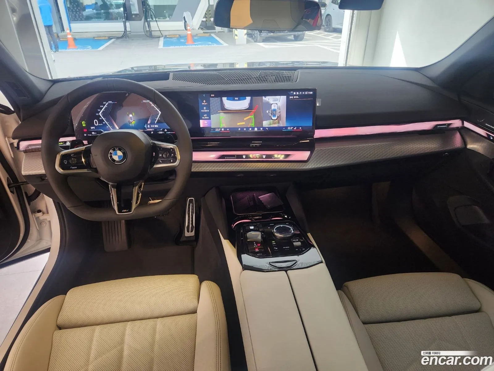 BMW 5 Series 2025 — 17