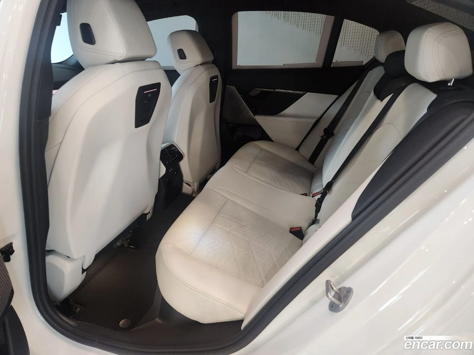 BMW 5 Series 2025 — 5