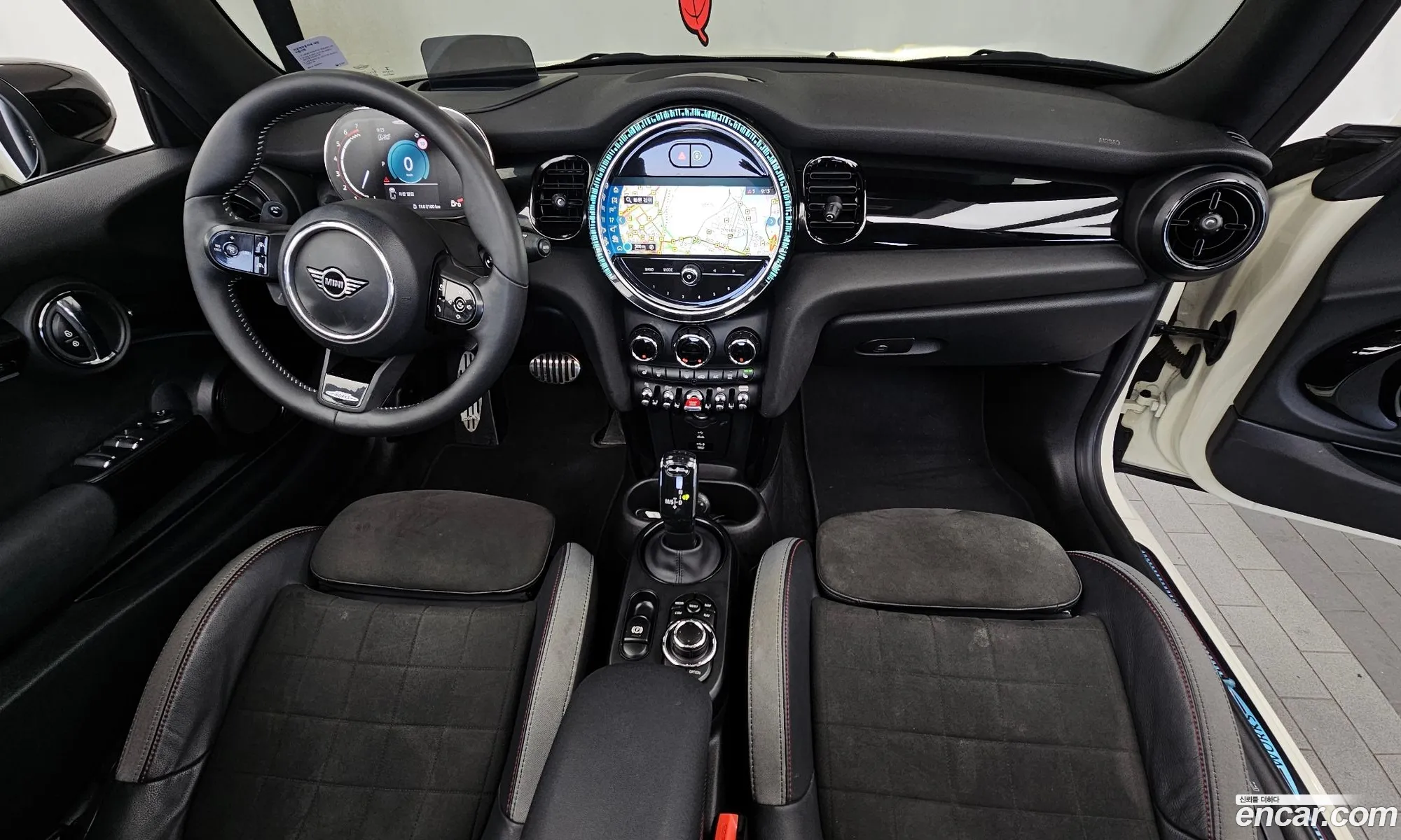 Mini Cooper S Convertible 2021 — 13