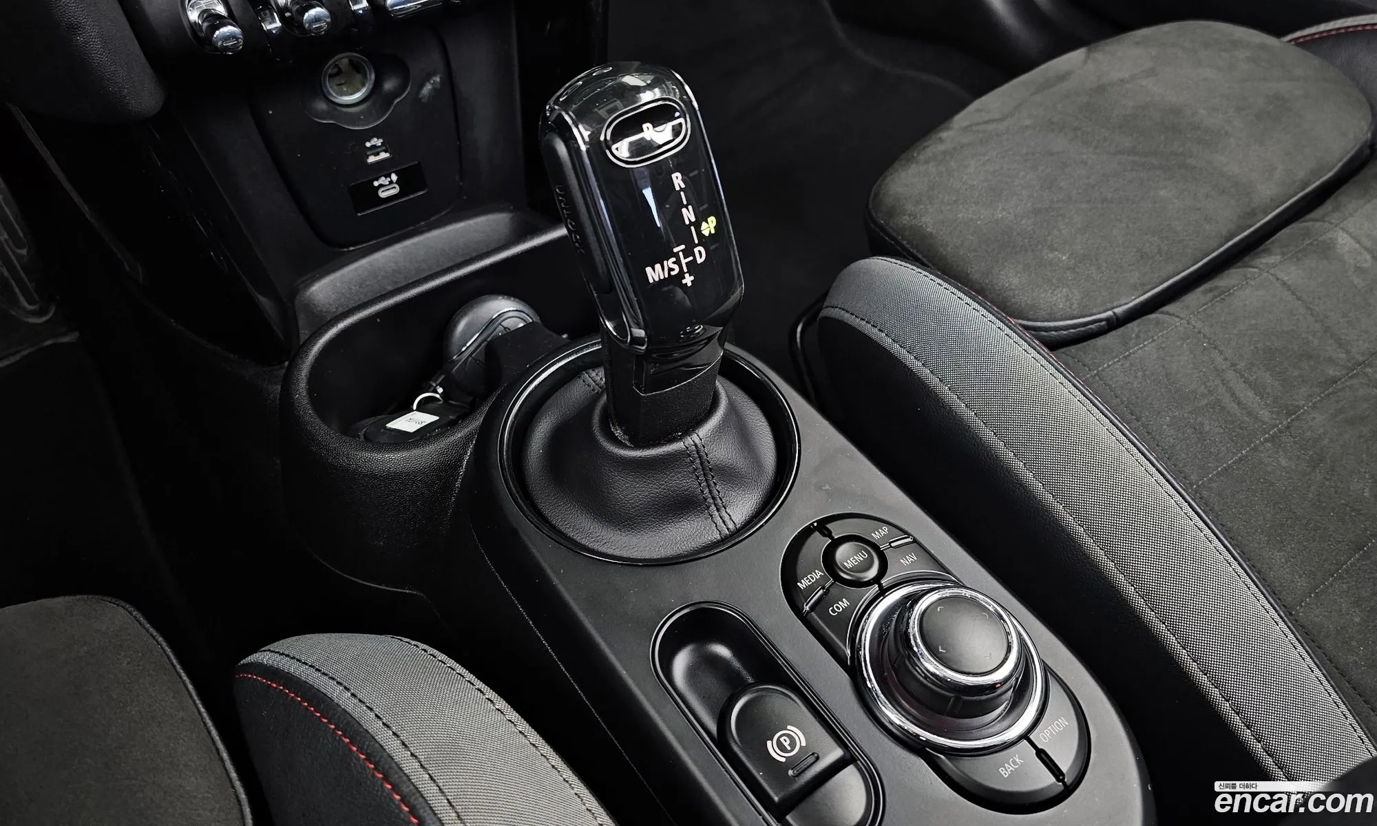 Mini Cooper S Convertible 2021 — 19