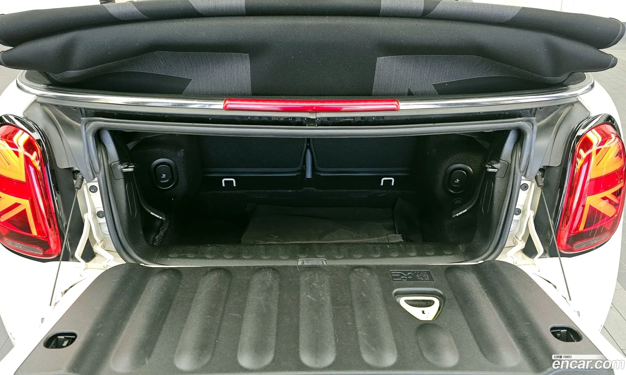 Mini Cooper S Convertible 2021 — 15