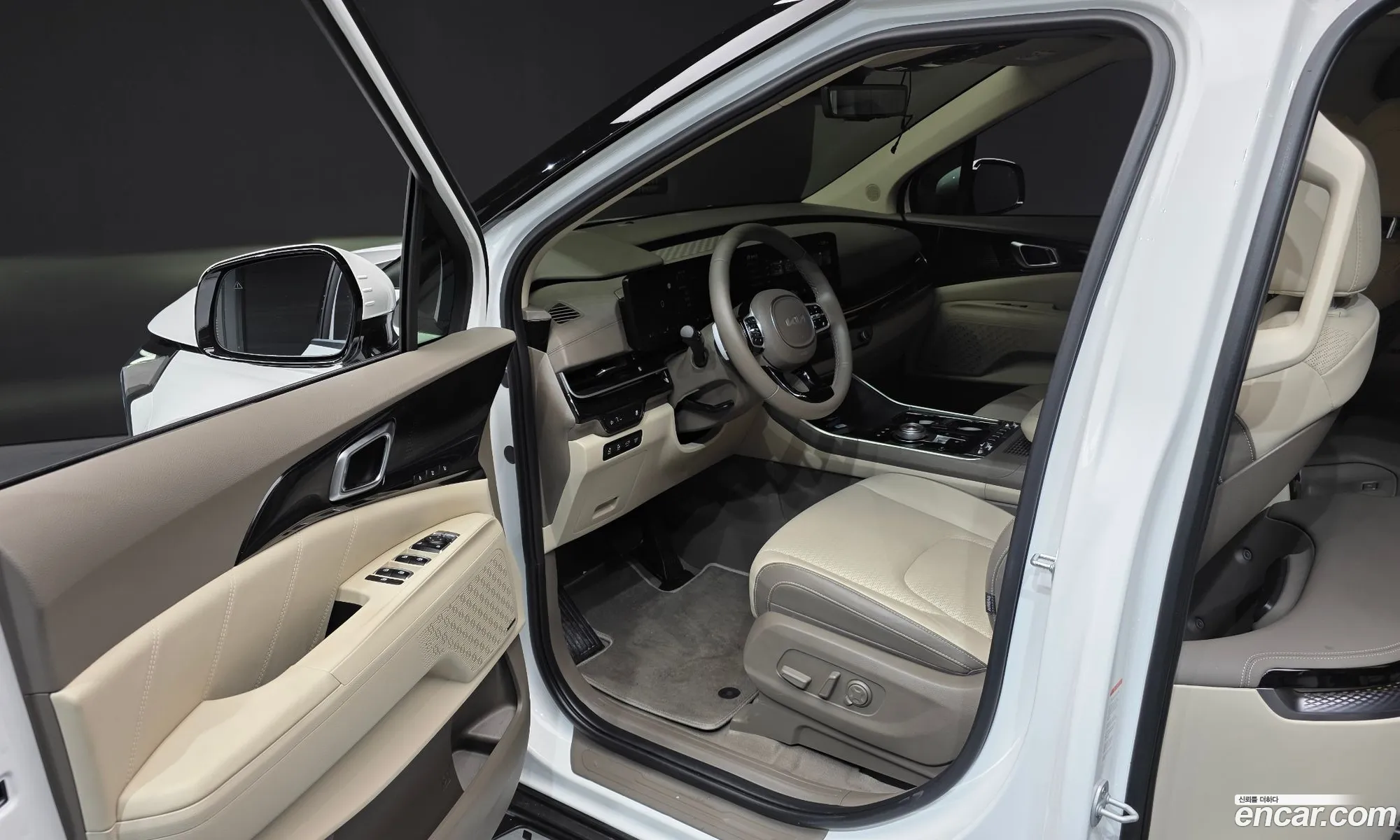 Kia Carnival 2024 — 4