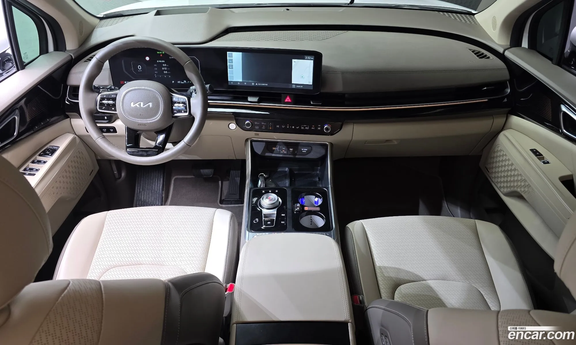 Kia Carnival 2024 — 18