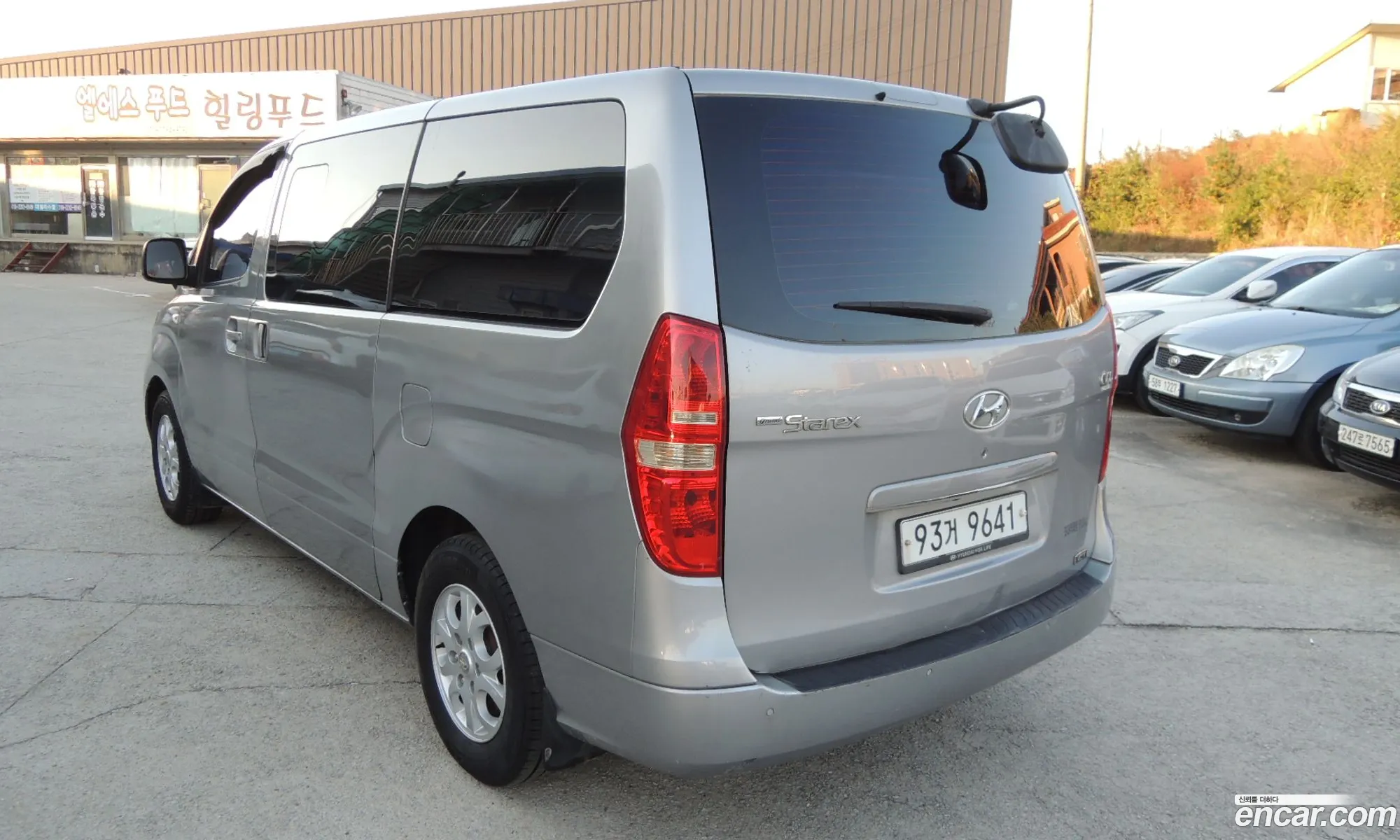 Hyundai Grand Starex 2012 — 2