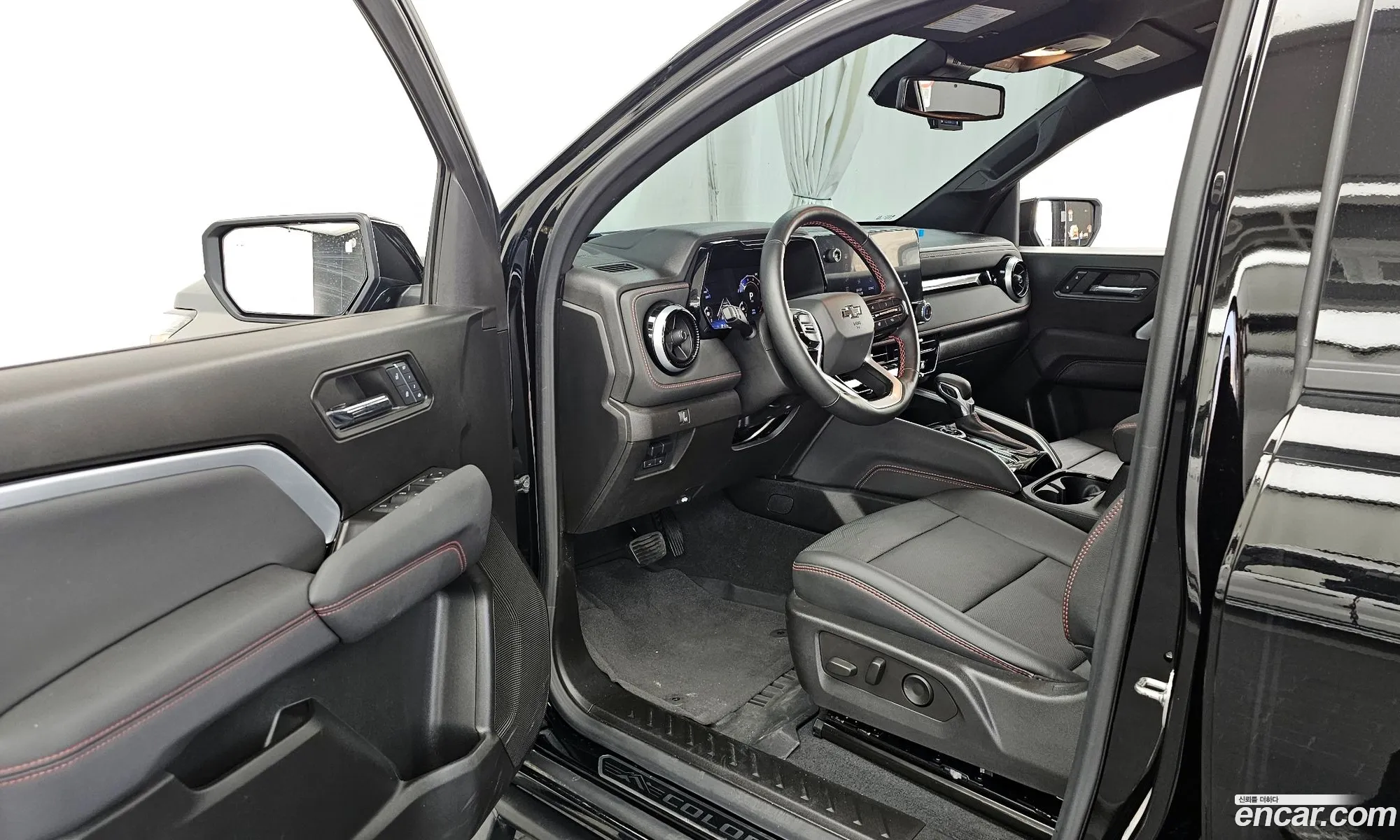 Chevrolet (GM Daewoo) Colorado 2024 — 17