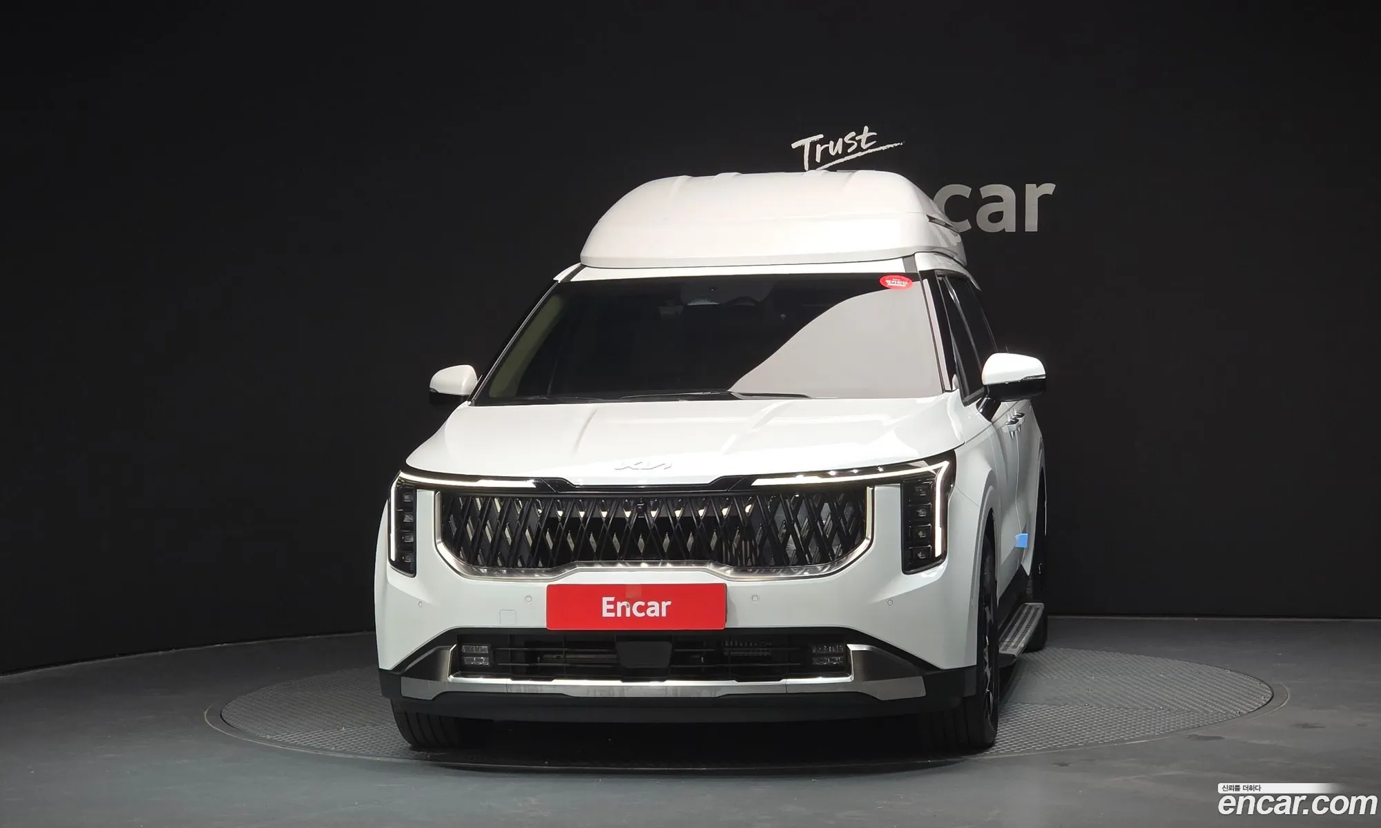 Kia Carnival 2024 — 17