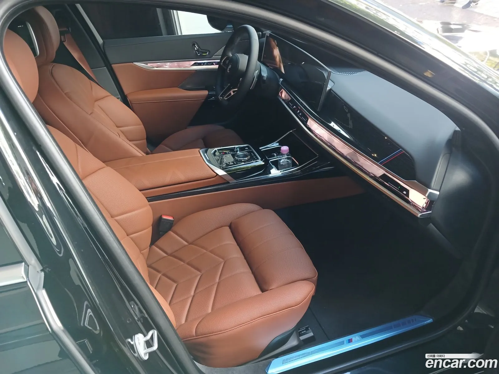 BMW 7 Series 2025 — 8
