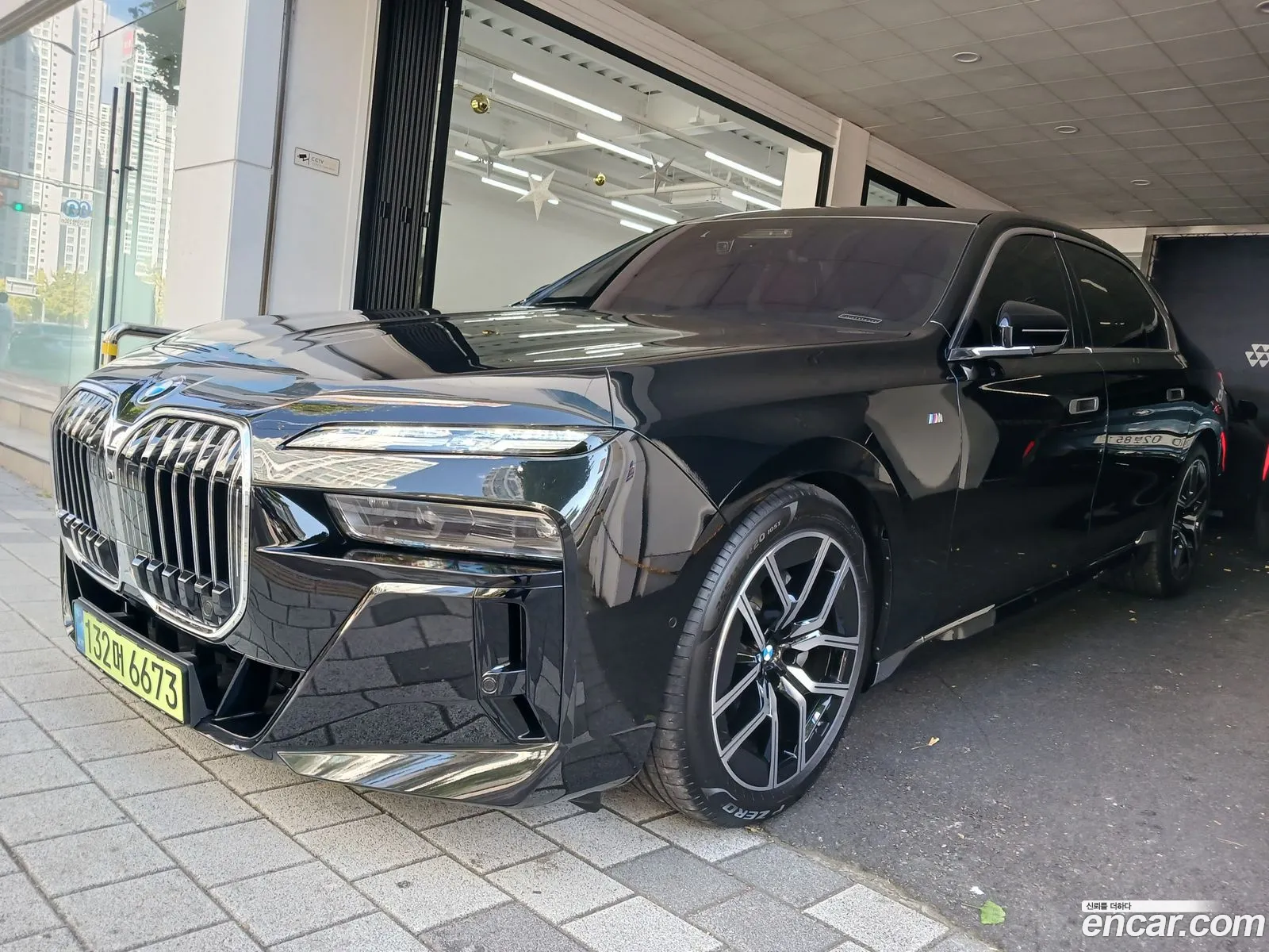 BMW 7 Series 2025 — 17