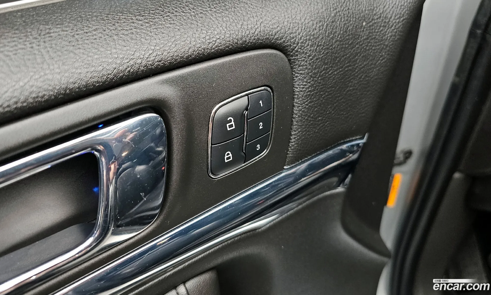 Lincoln MKS