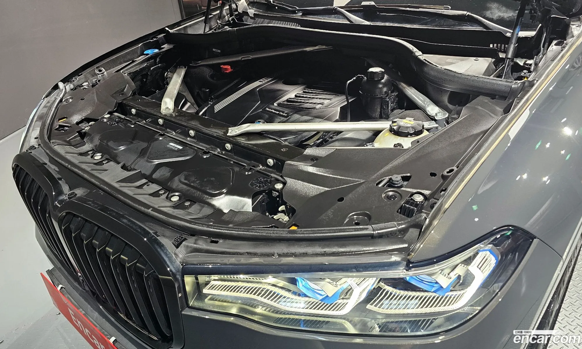 BMW X7 2022 WBACW2104N9M77892 — 8
