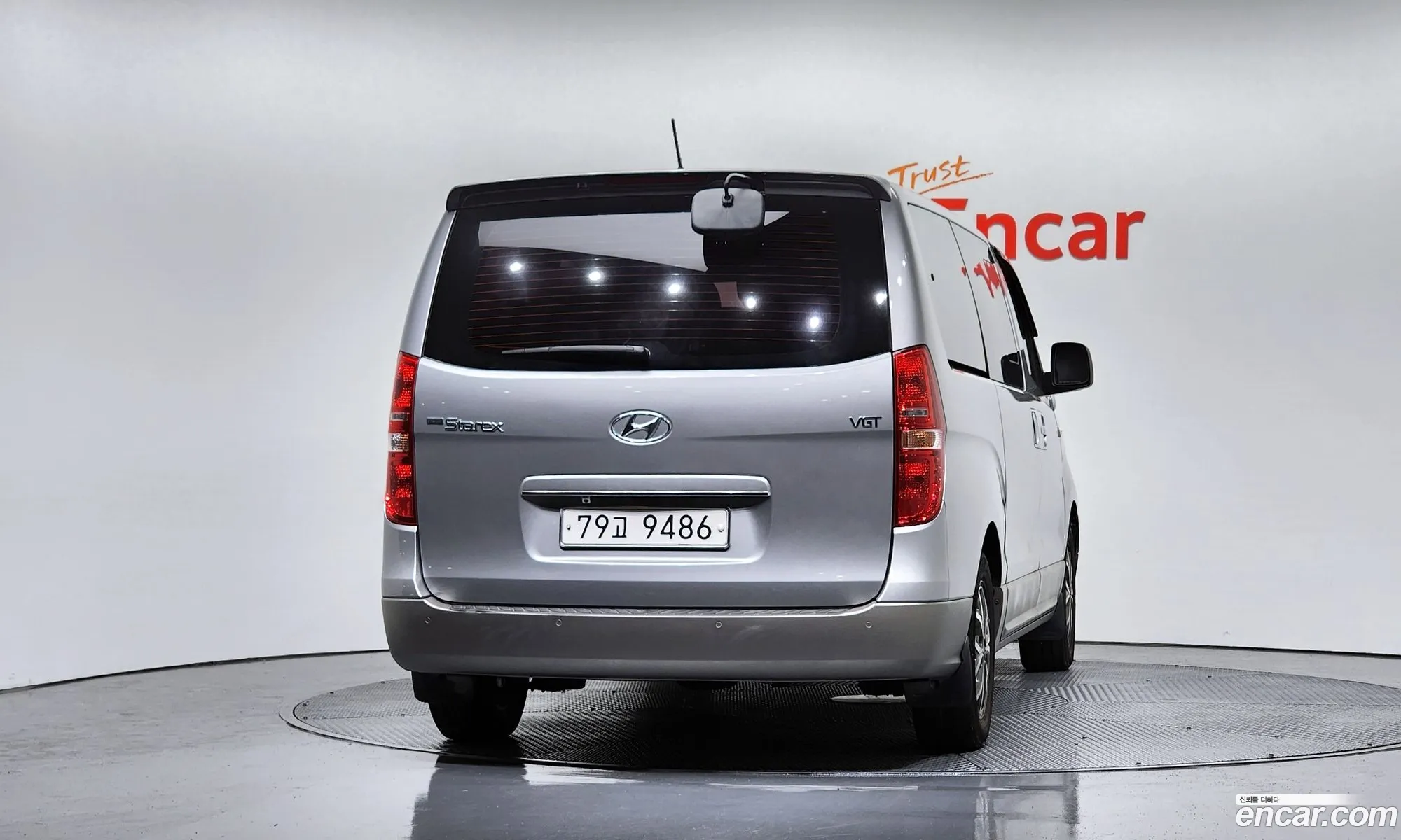 Hyundai Grand Starex 2016 — 19