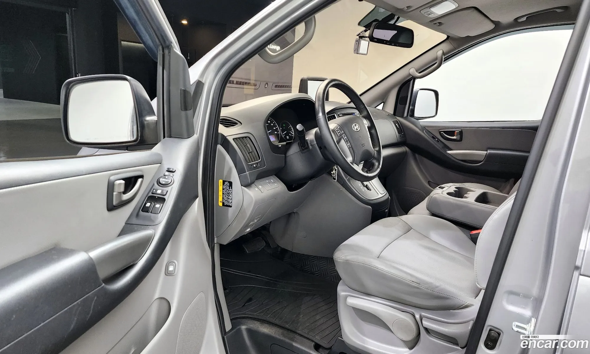 Hyundai Grand Starex 2016 — 10