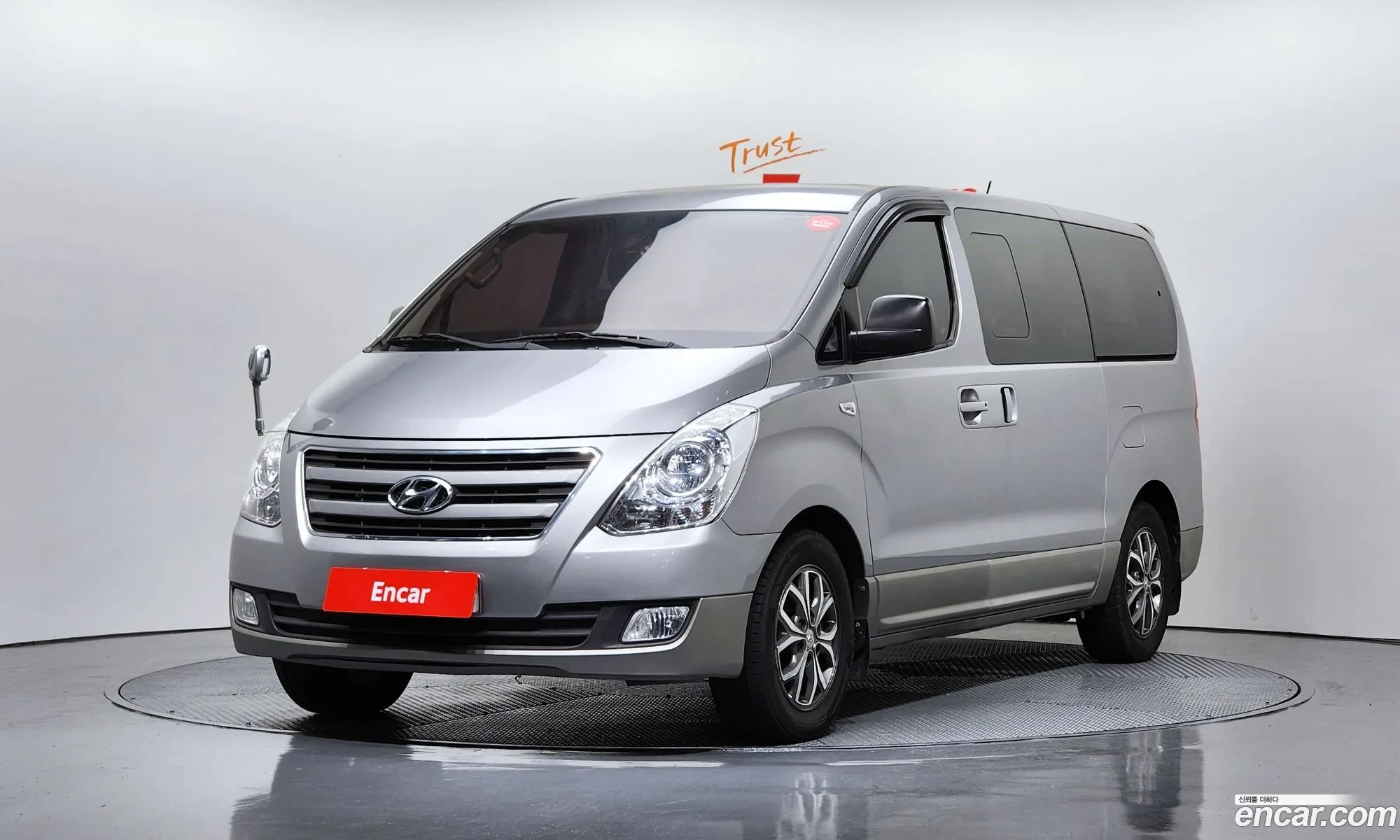Hyundai Grand Starex 2016 — 11