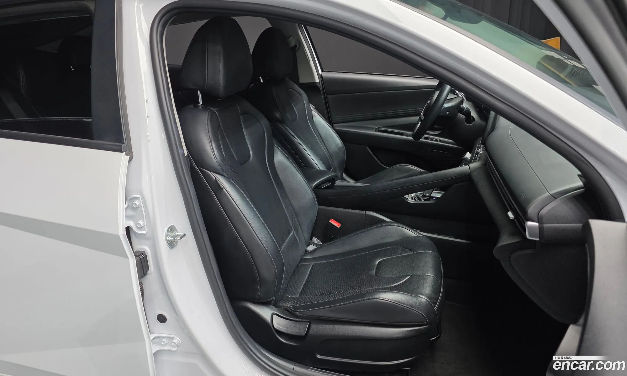 Hyundai Elantra 2021 — 10