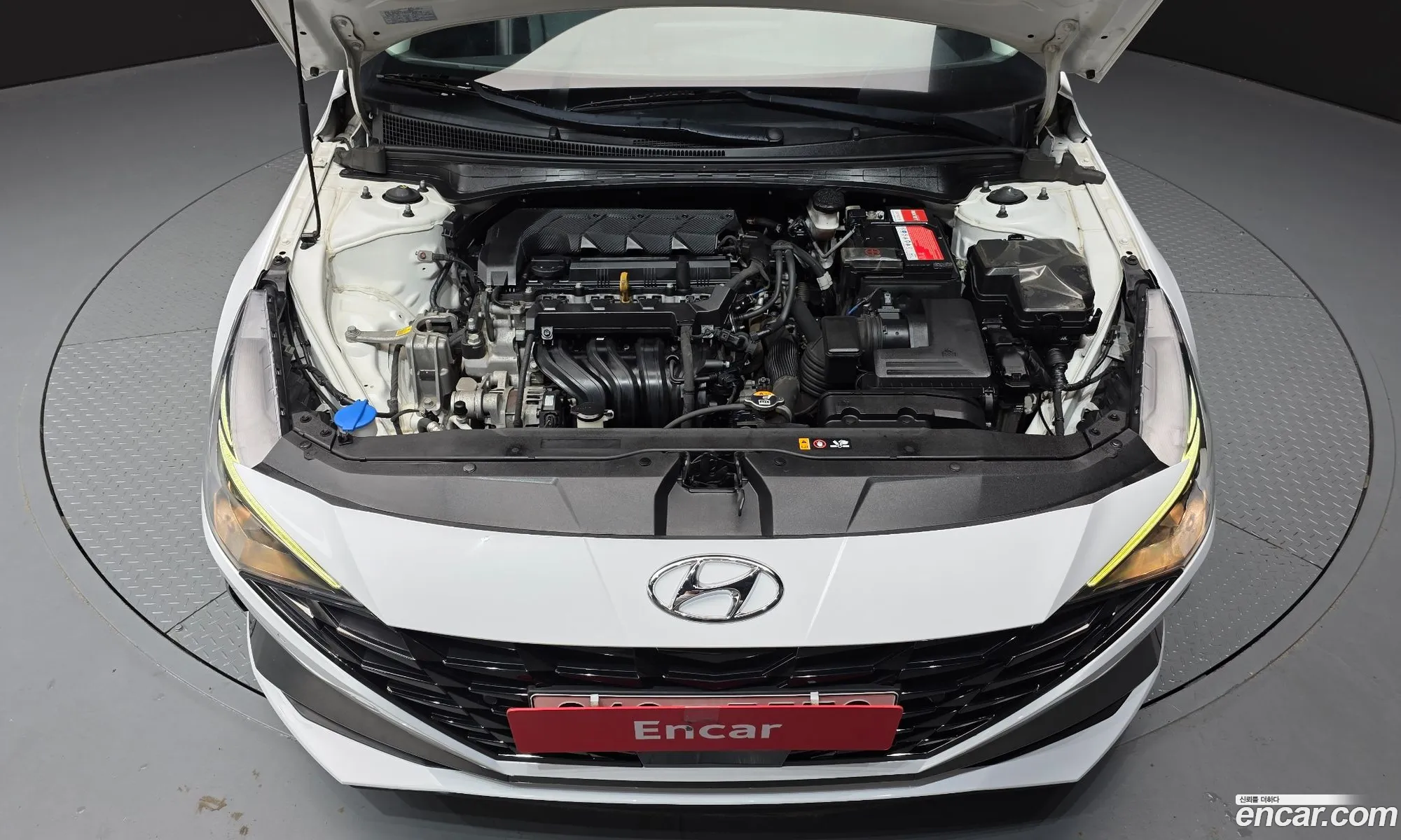 Hyundai Elantra 2021 — 17