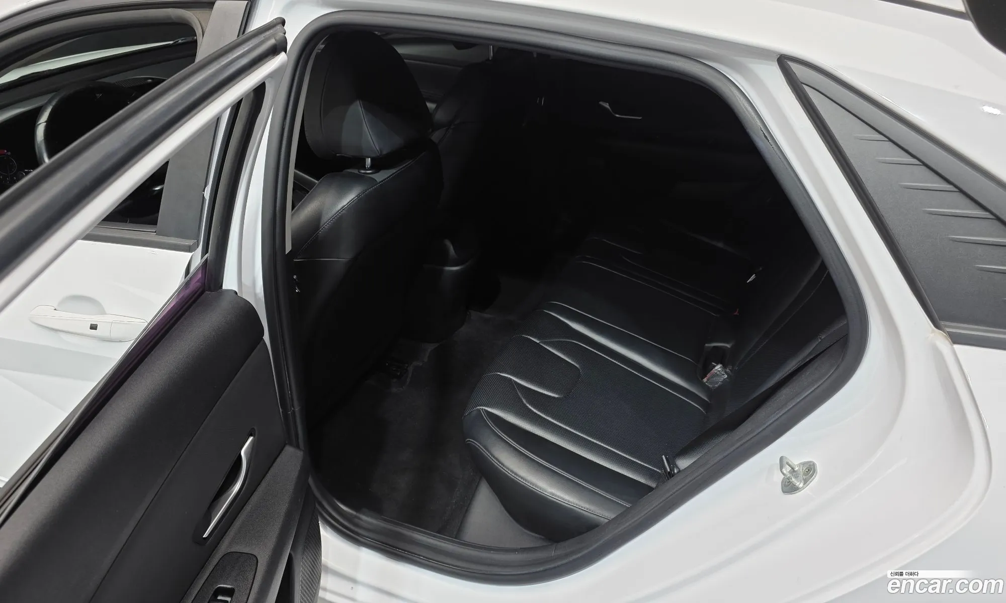Hyundai Elantra 2021 — 12