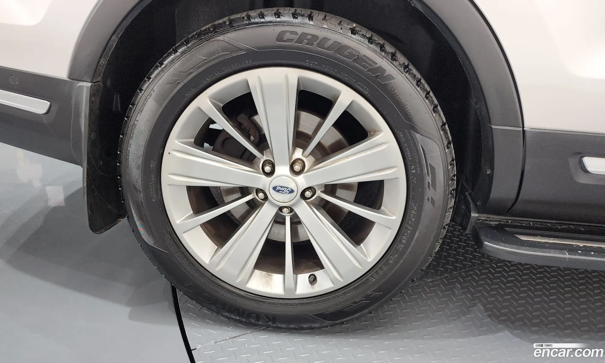 Ford Explorer 2018 1FM5K8FH7JGA47252 — 15
