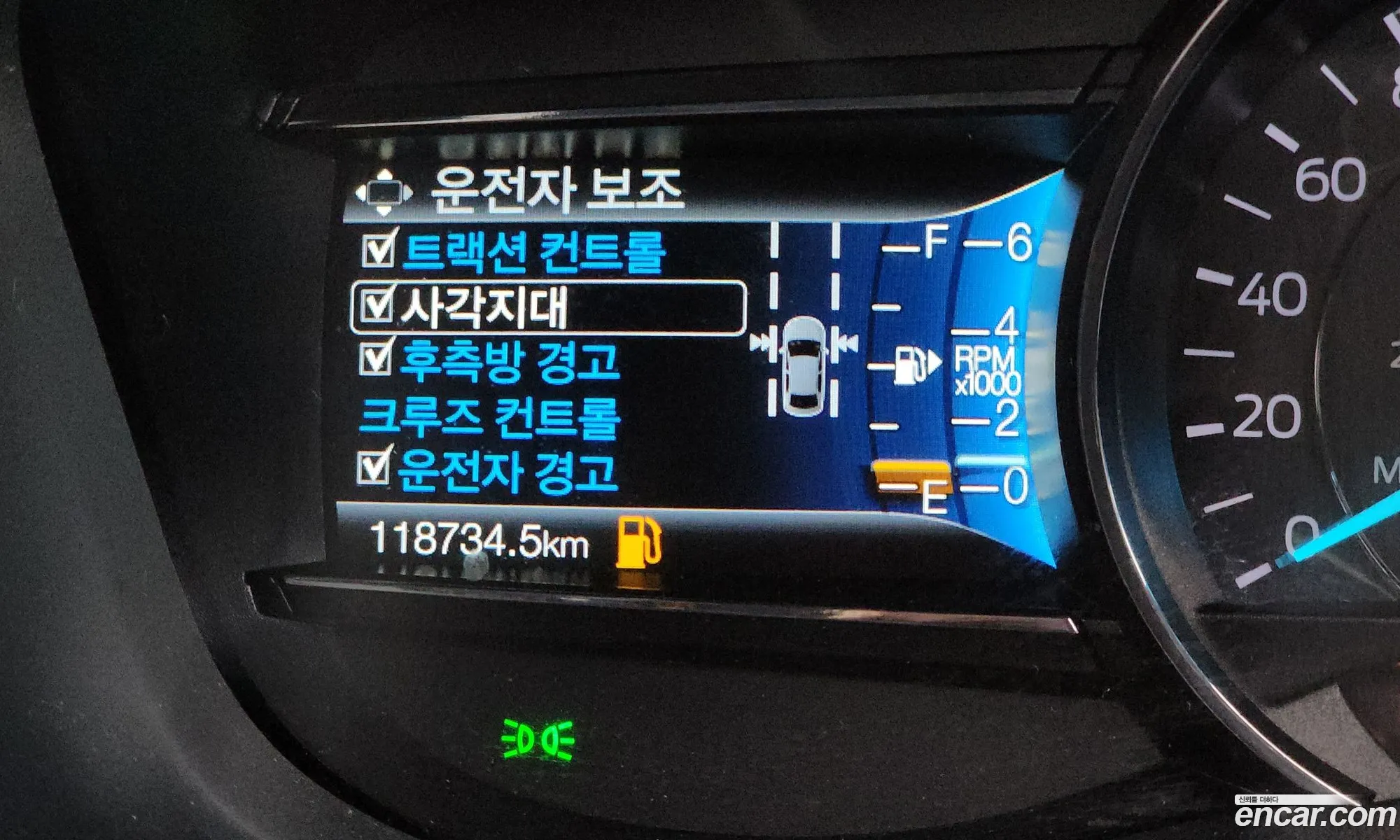 Ford Explorer 2018 1FM5K8FH7JGA47252 — 13