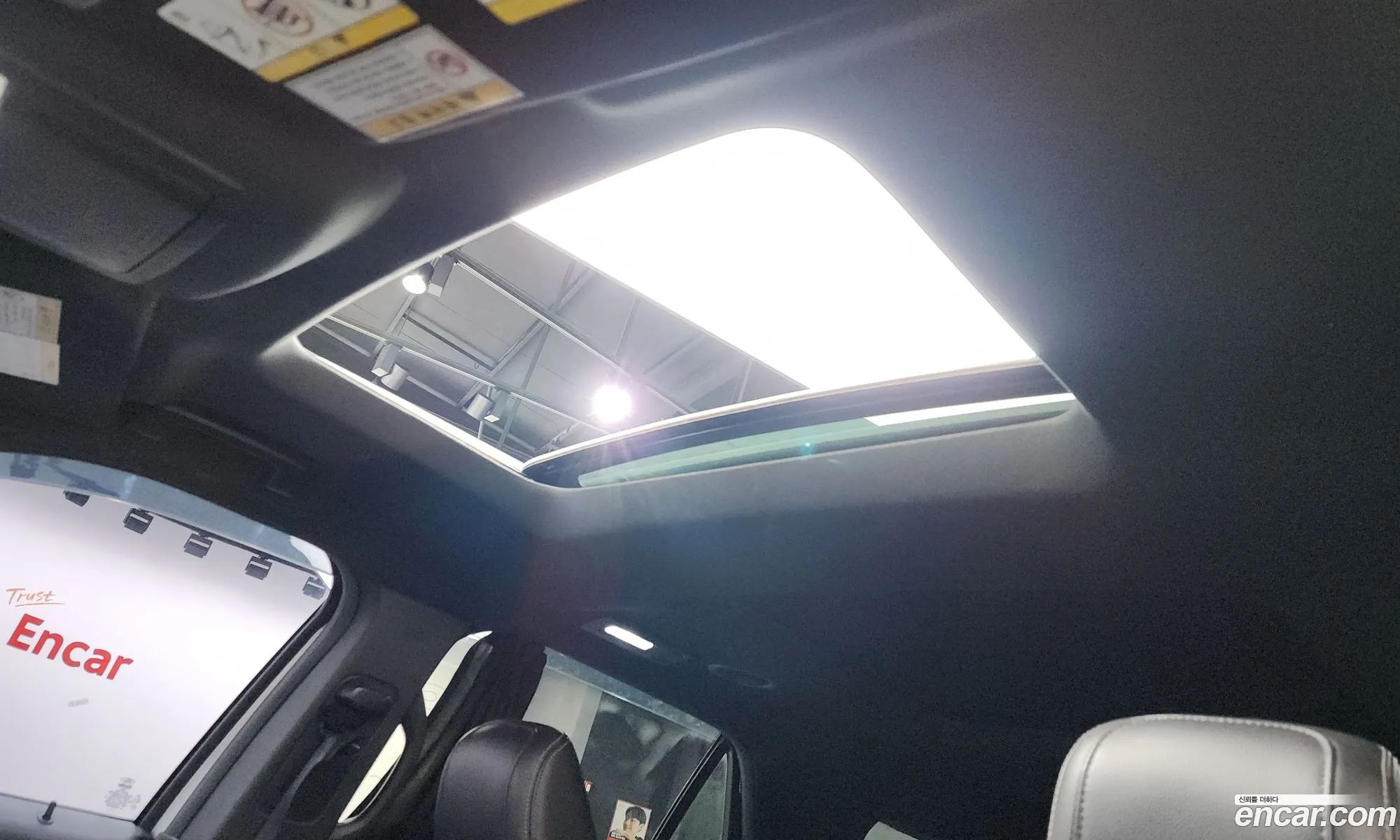 Ford Explorer 2018 1FM5K8FH7JGA47252 — 16