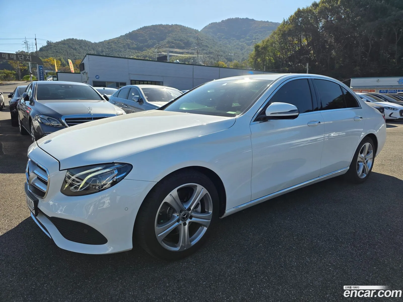 Mercedes-Benz E-Class W213 2018 — 18