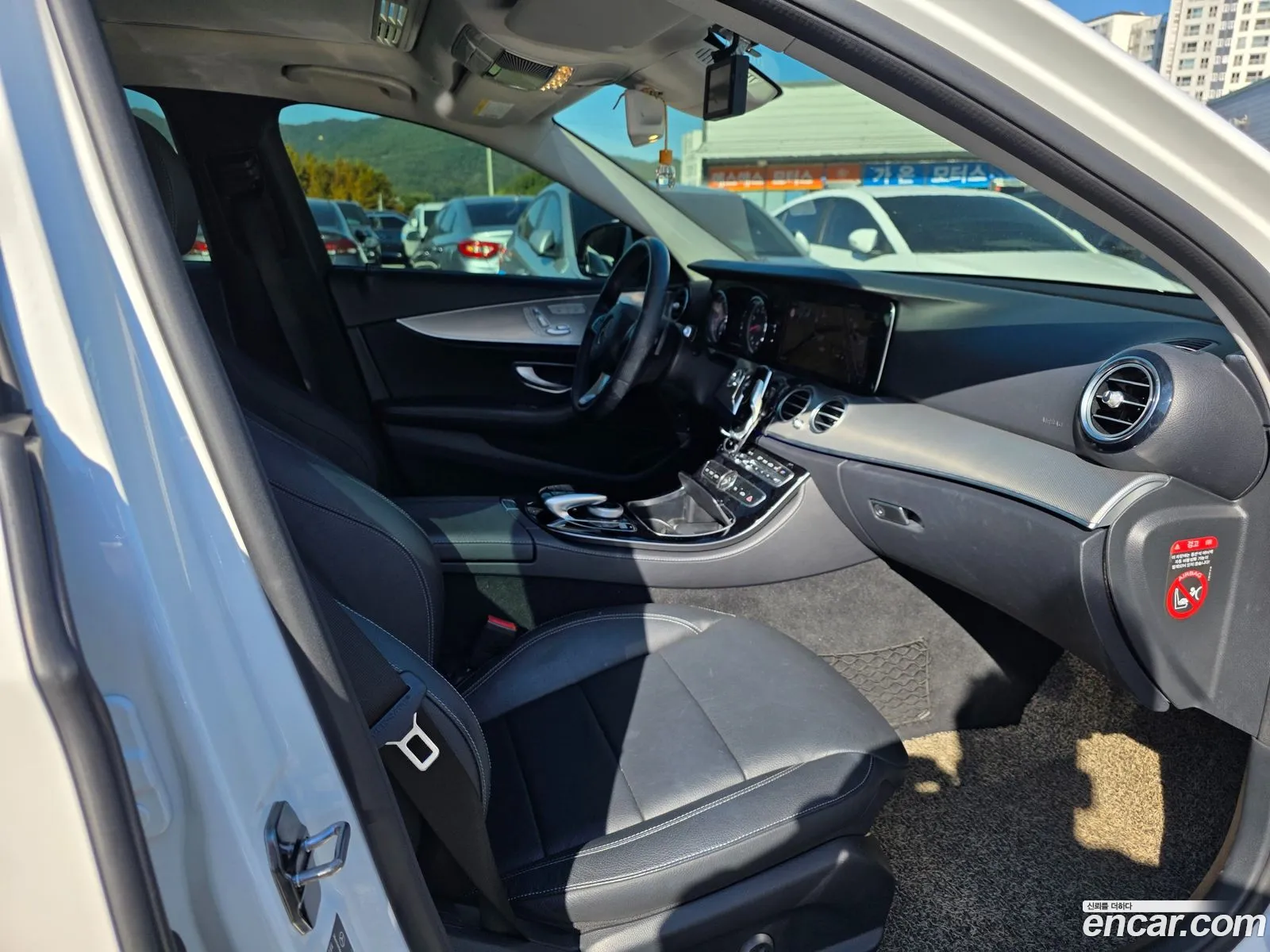 Mercedes-Benz E-Class W213 2018 — 16