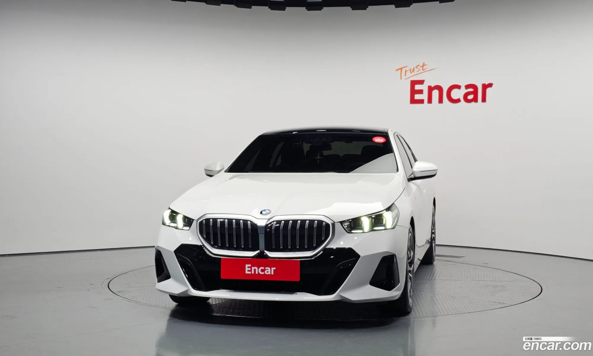BMW 5 Series 2023 — 8