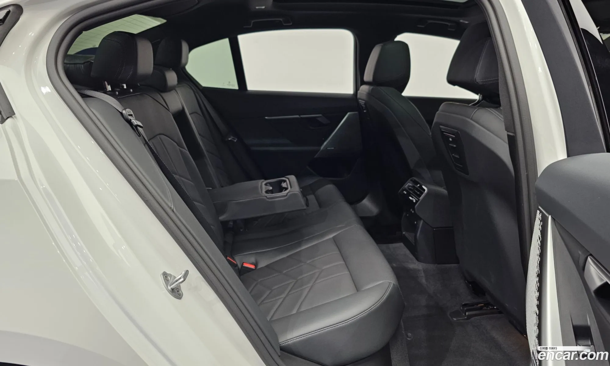 BMW 5 Series 2023 — 5