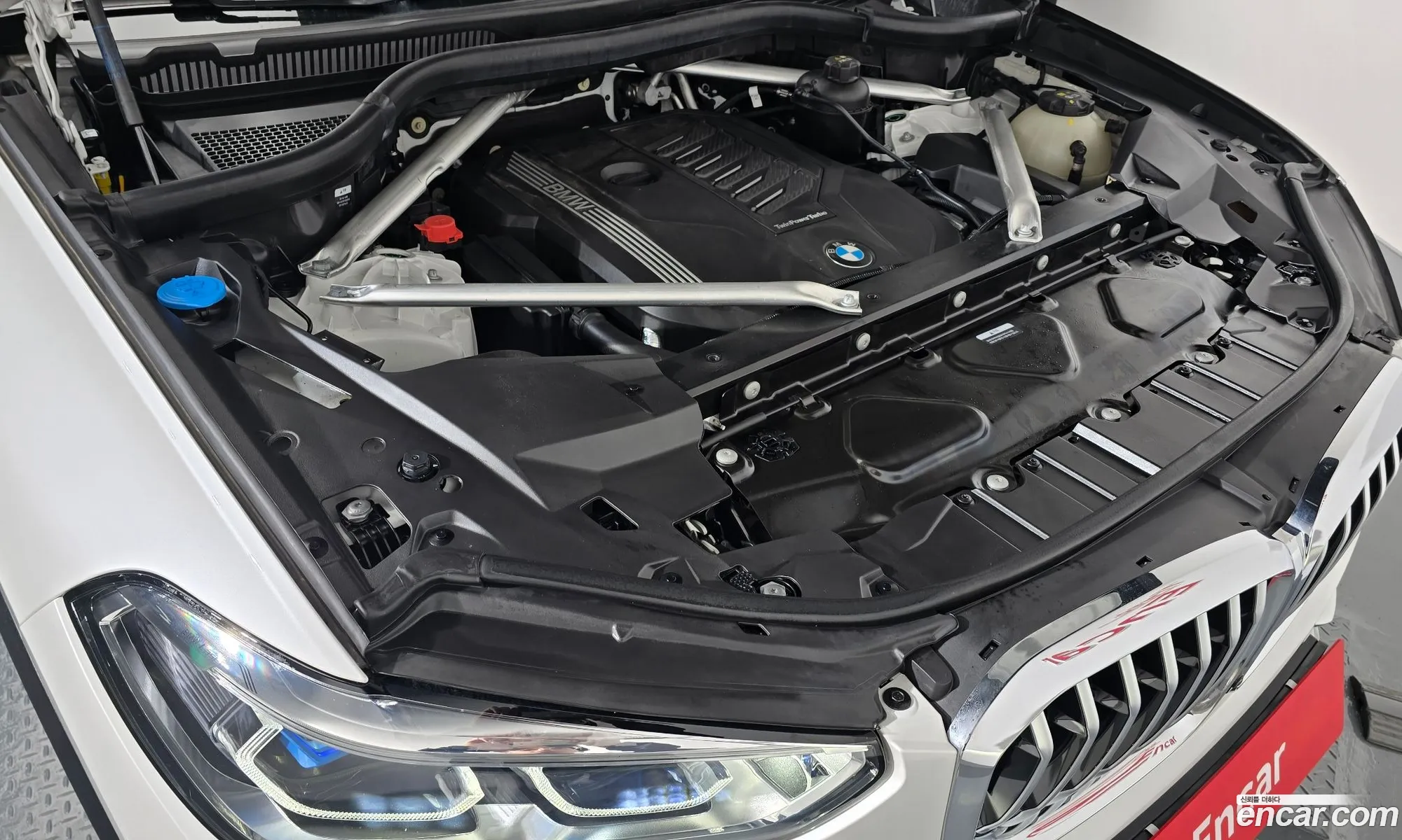 BMW X5 2023 WBACR610XP9R54584 — 18