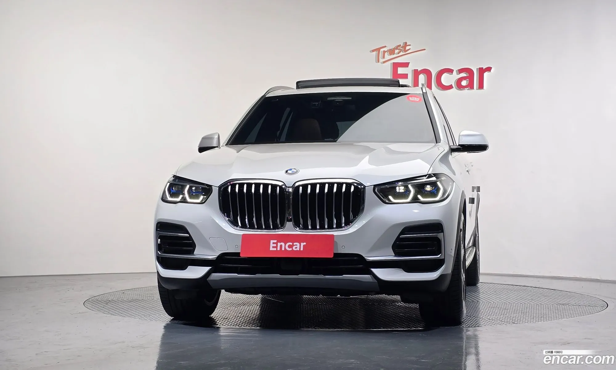 BMW X5 2023 WBACR610XP9R54584 — 12
