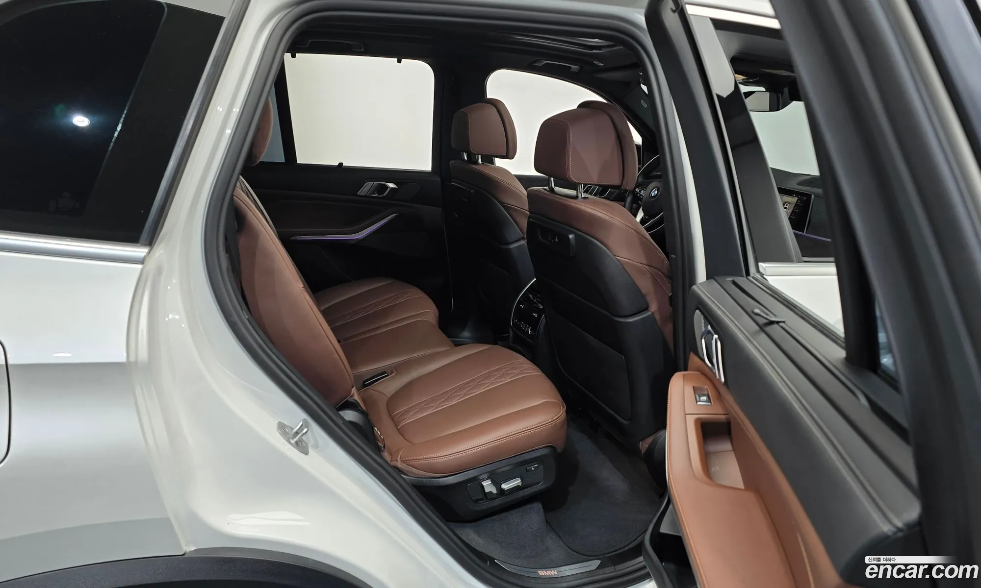 BMW X5 2023 WBACR610XP9R54584 — 2