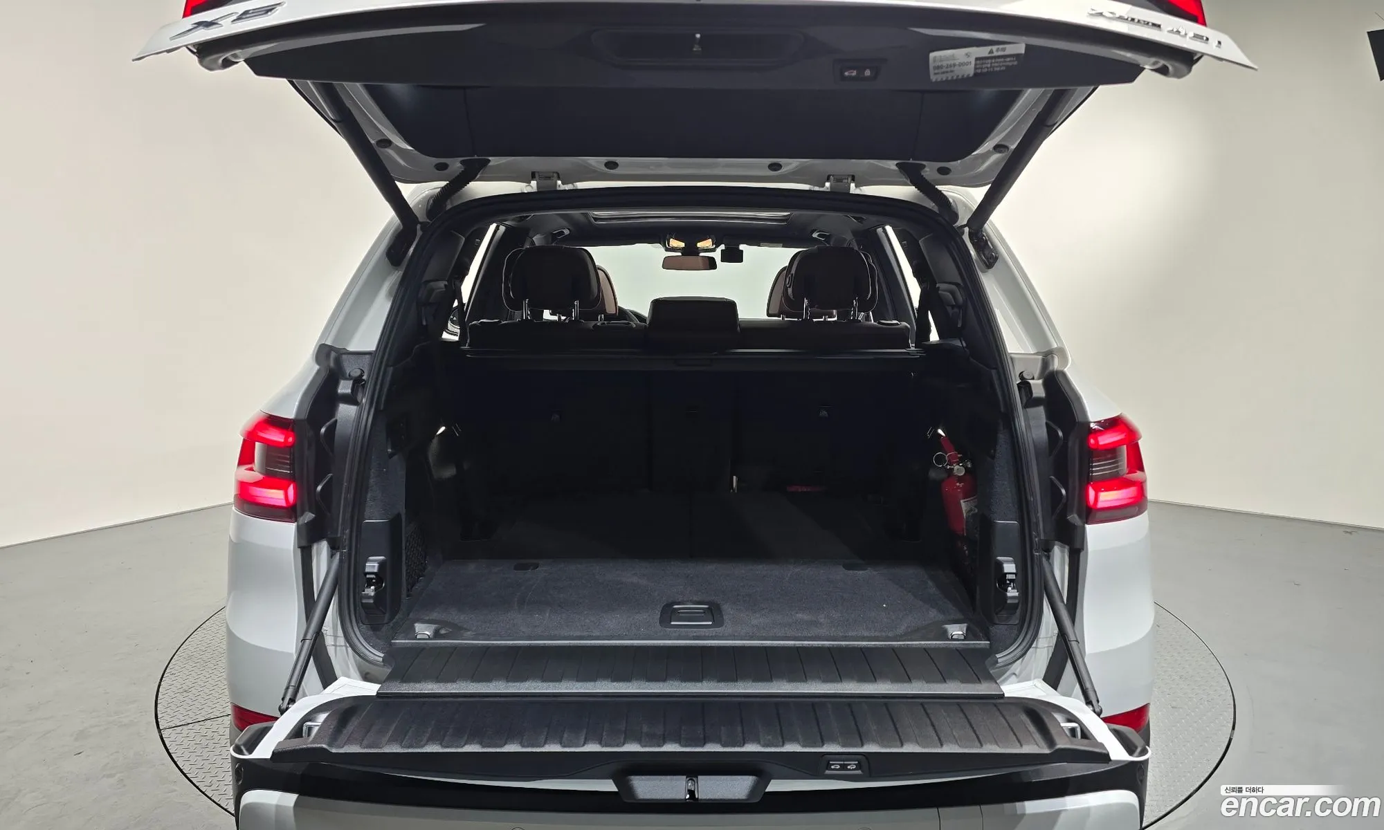 BMW X5 2023 WBACR610XP9R54584 — 3