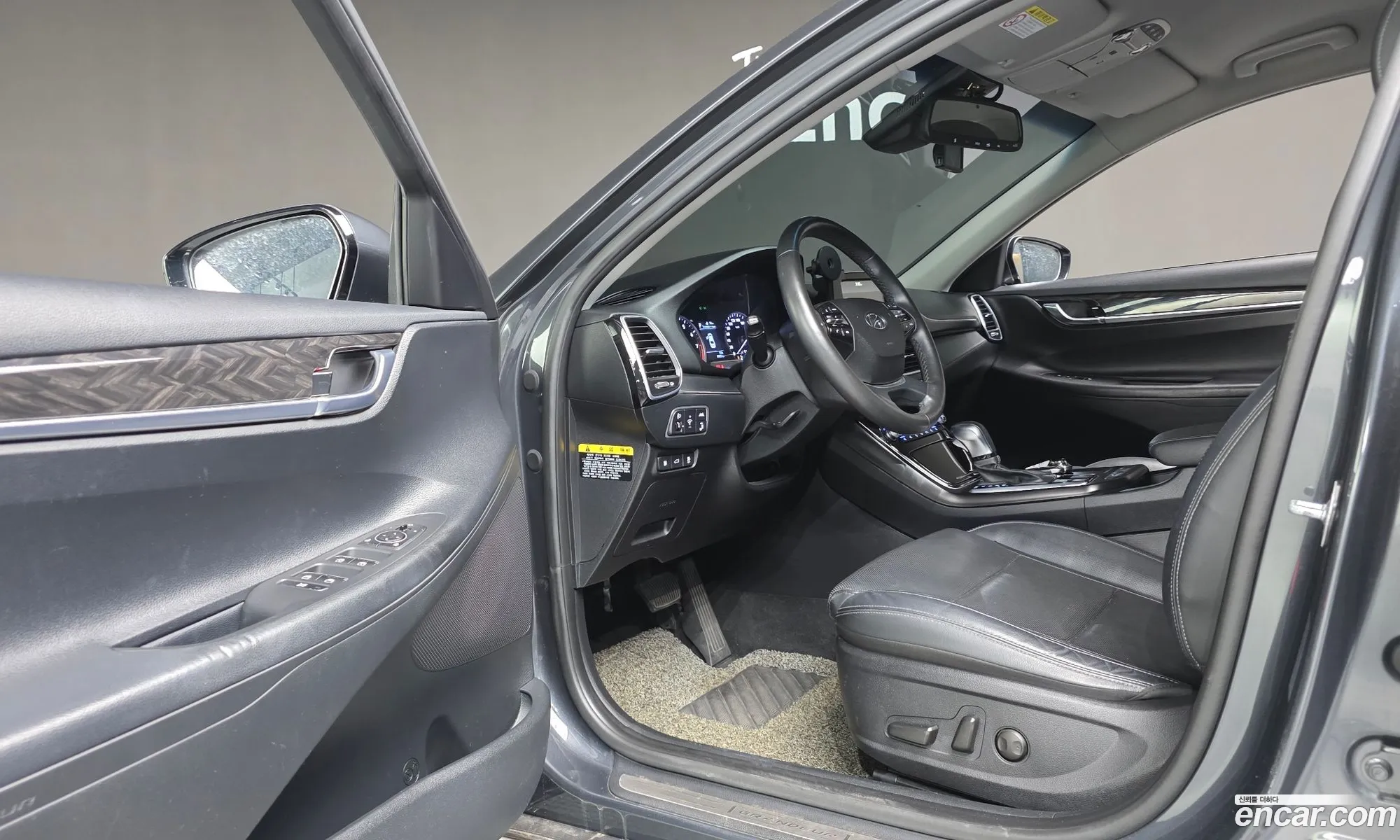 Hyundai Grandeur IG 2019 — 16