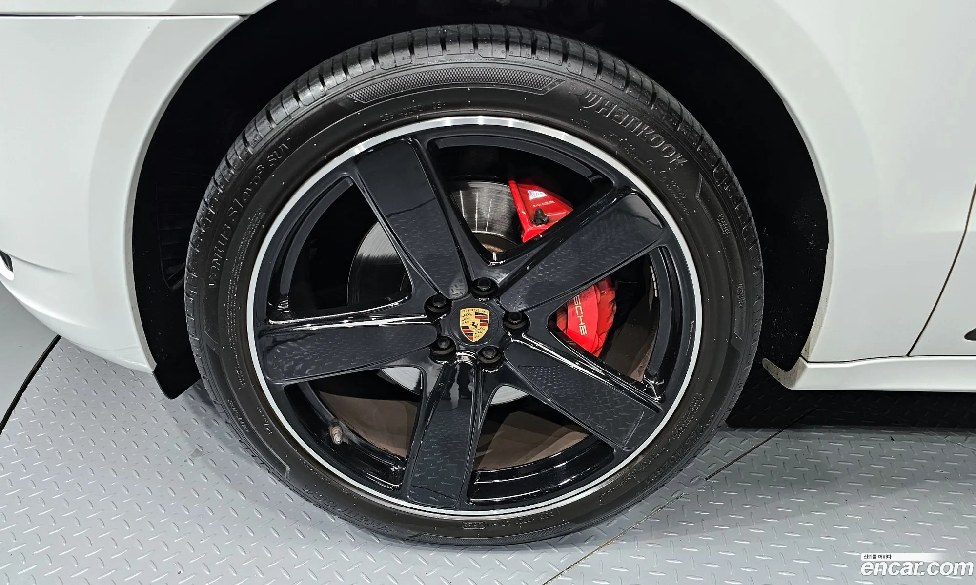 Porsche Macan 2017 WP1AG2950JLB63336 — 3