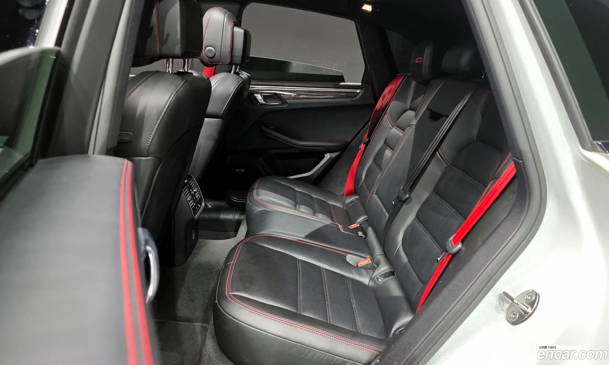 Porsche Macan 2017 WP1AG2950JLB63336 — 11
