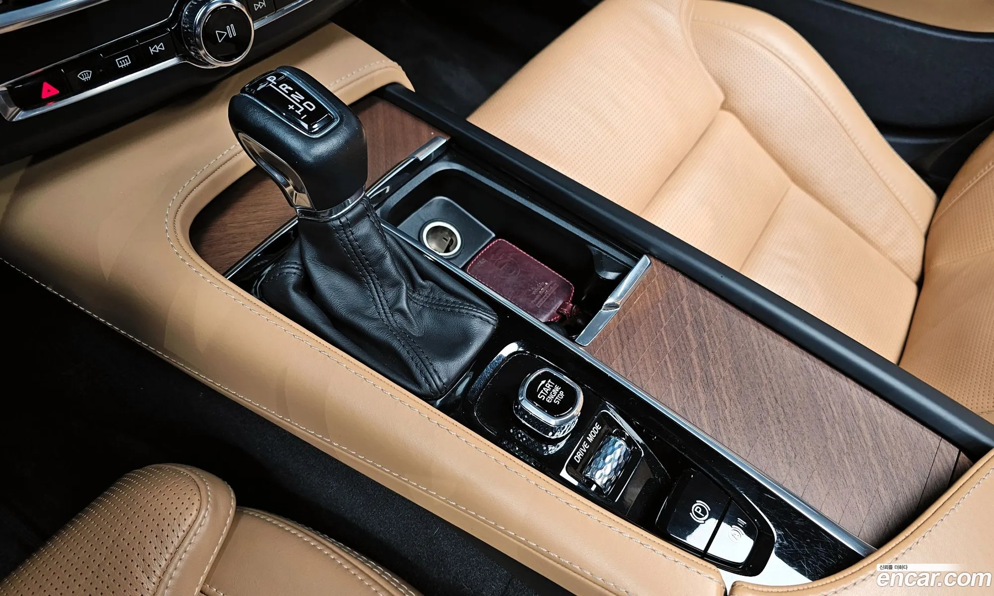 Volvo S90 2019 — 14